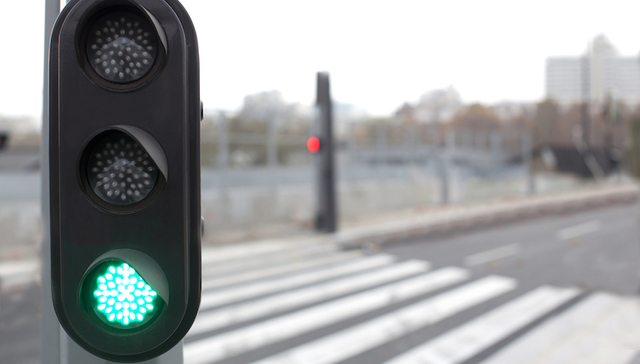 光明网,女子,二次碾压,回避,害怕,评论