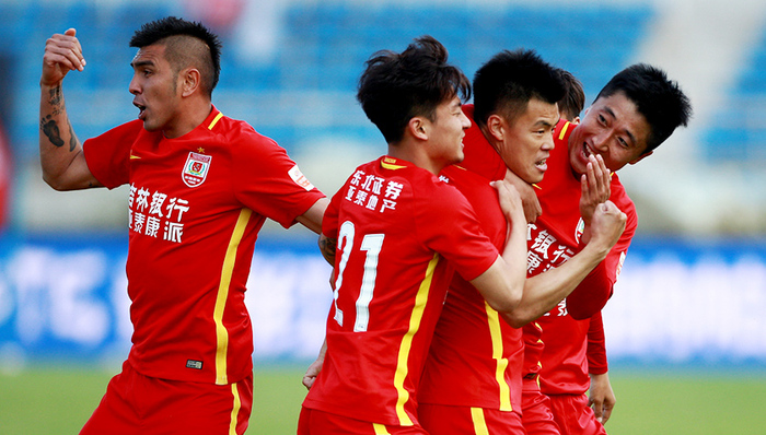 中国足球,证券市场