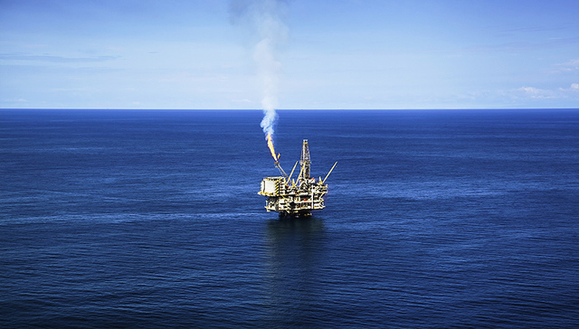 中国海域可燃冰试采“满月” 日均稳产气近7000立方米