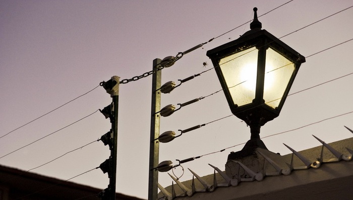 镖局,安保,华人华侨,武器,镖师,劫匪,黑人,南非,抢劫,射击训练