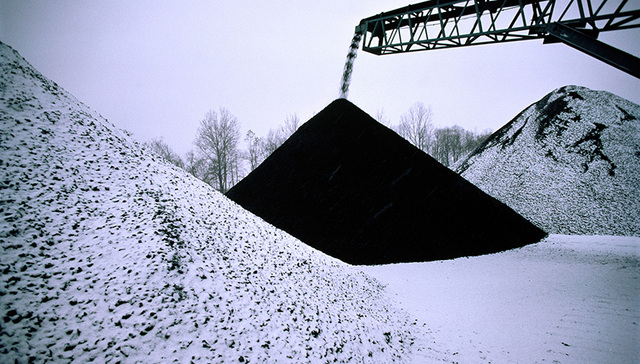兖州煤业澳洲煤矿并购生变 半途遭遇嘉能可竞购