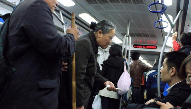 地方新闻精选|武汉“地铁丐帮”组千人群共享乞讨信息 哪“业绩”好往哪跑