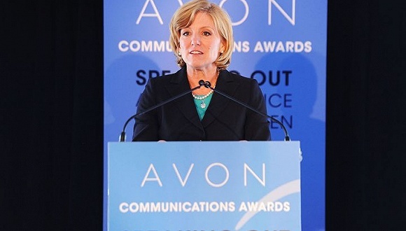 雅芳,谢琳•麦考伊