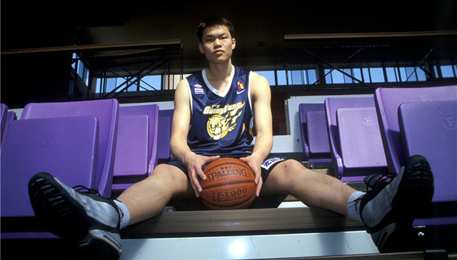 18年职业生涯落幕 CBA历史得分王朱芳雨宣布退役