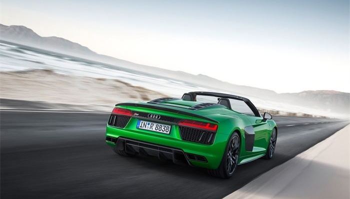 王思聪见了都要叫爸爸的人，私人座驾更奢华！