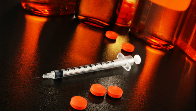 最高法：毒品罪犯该判重刑至死刑的坚决判处 惩处特殊人群贩毒应宽严相济