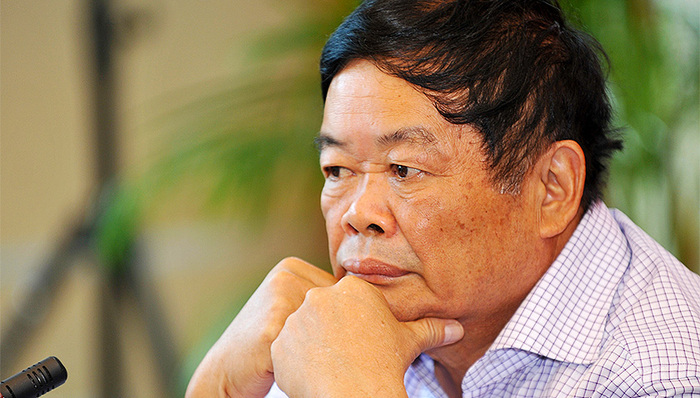 福耀,纽约时报,美国工会,美国政府,美国媒体,环保问题,美国公司,工会积极分子,股市,股价