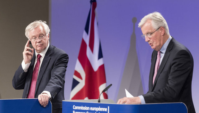 开局就“认输” 脱欧谈判首日英国惨遭欧盟碾压