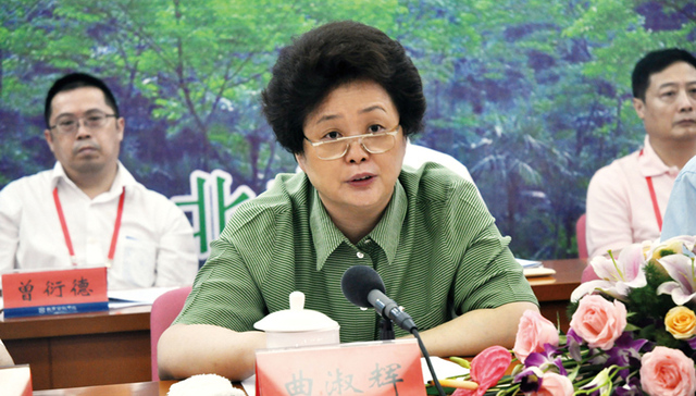 她曾是“打虎”猛将 成十八大后首个断崖式降级女高官