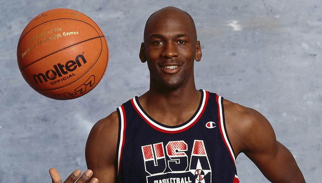 乔丹收藏品屡受热捧 洛杉矶奥运会战袍再创拍卖纪录