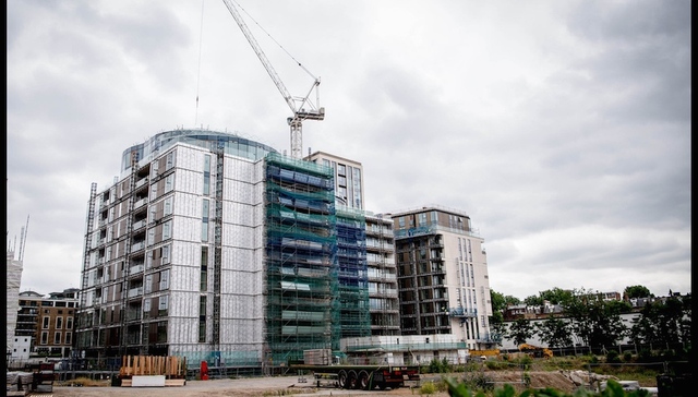 大火过后亡羊补牢 英国查出600栋外墙易燃的大楼