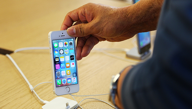 苹果官方正式回应下架10万App事件 否认了“热更新”遭封杀传闻