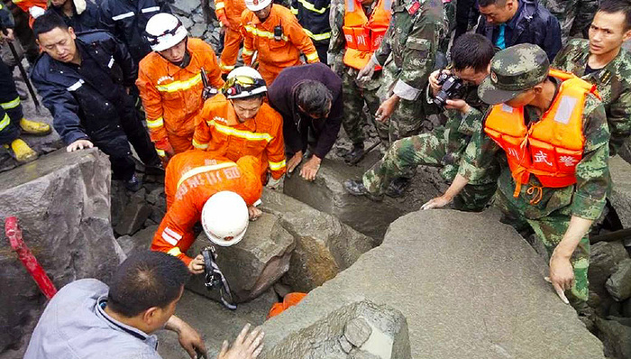 习近平,山体,失联,1933年,四川消防,生命迹象,生命通道,垮塌,四川省委,四川阿坝