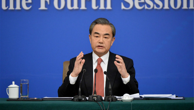 王毅就难民问题阐明中方立场：难民不是移民