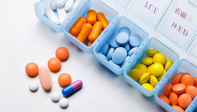 “百变神医”频频“霸屏”　“刘洪滨”们身后有什么“黑偏方”？