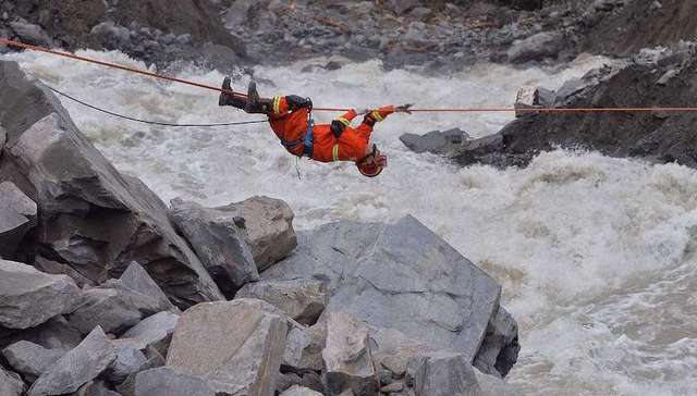 中国地震局专家：茂县山体垮塌与汶川地震无直接关系
