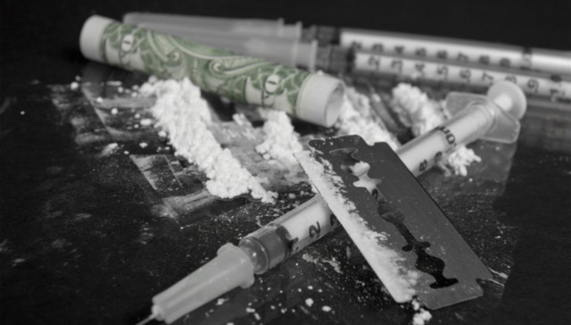 地方新闻精选｜云南“在校生吸毒不得开除”引热议 专家：值得肯定