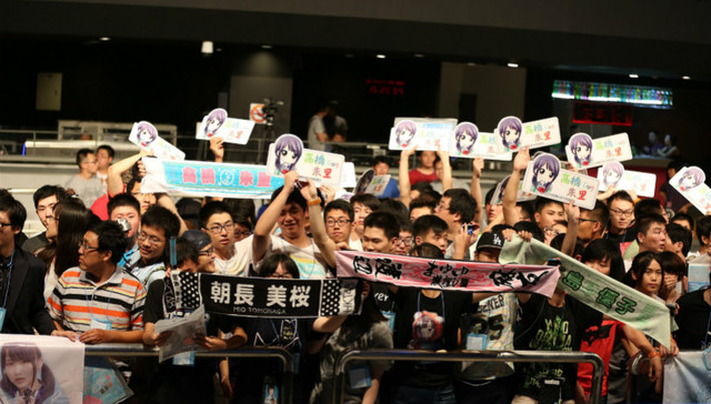 粉丝,,偶像,,文化产业