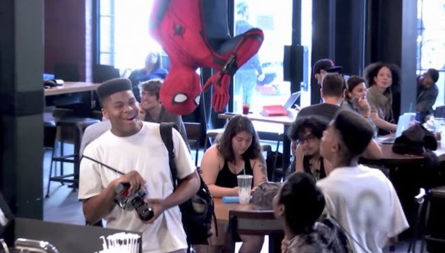 在星巴克遇到蜘蛛侠买咖啡是什么样的体验？