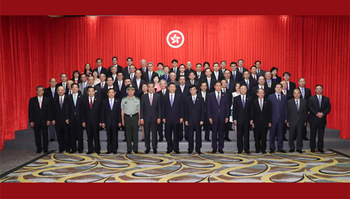 香港商报,一国两制,香港国际机场,士气,大公报,文汇报,信报,星岛日报,东方日报,南华早报