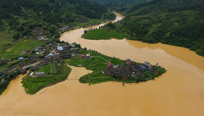 国家防总,会商,长江,防汛,应急响应,抗洪抢险,洪水