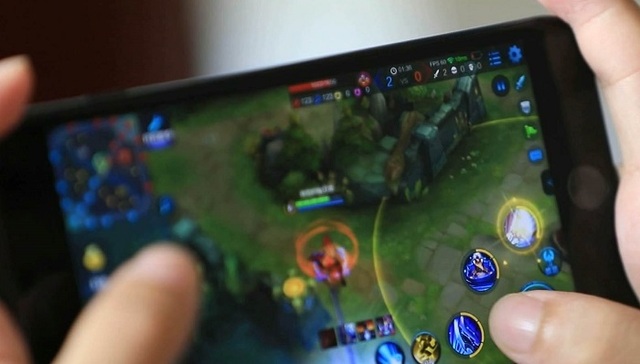 腾讯回应“《王者荣耀》六成玩家是小学生”：数据失实 用户多为青年大学生及上班族