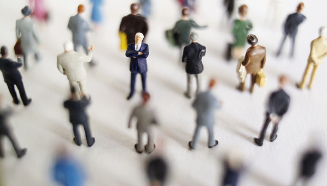 大脑会走“判断捷径” 所以我们总是高估团队的多样性