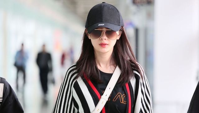 带不带货我不懂 但跟着杨幂穿总没错