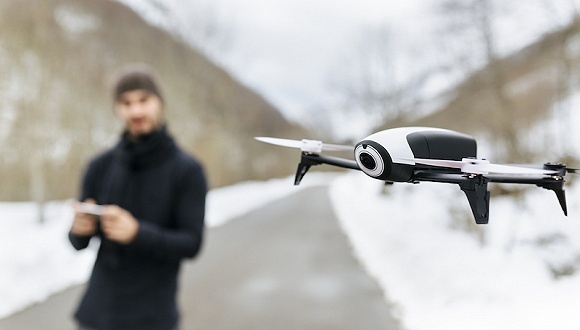 无人机深耕行业级市场 监管趋严
