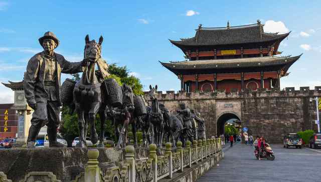 新兴旅游城腾冲的强市之路：从木头财政到新兴产业