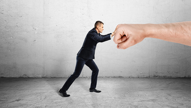 金科股份复牌逼近跌停 与融创的股权之争仍未结束