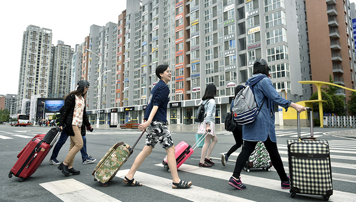 手游,电竞之都,王者荣耀,毕业生,腾讯,成都电子科技大学,房价,游戏产业,银河帝国,代工