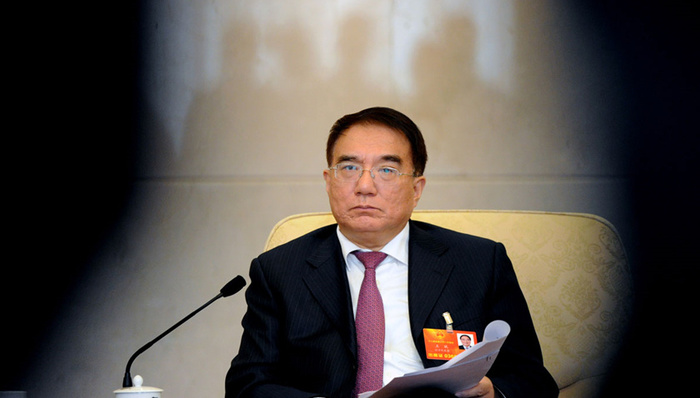 检察机关,提起公诉,吴天君,姚中民,王珉,被告人,审查起诉,涉嫌受贿,谋取利益,财物