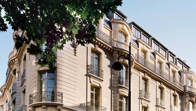 Chloé在巴黎新开的文化空间获赞 让近来衰运不断的历峰集团有了丝丝亮点