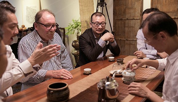 与世界上舌头最灵敏的酒鬼们约茶 用6种茶打开他们的新世界