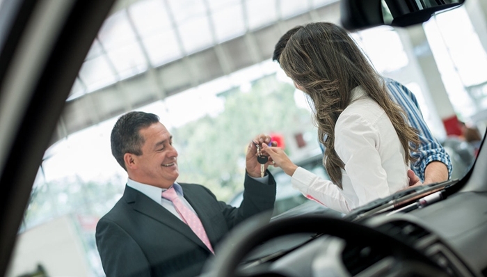 营销|为了吸引顾客 北美市场上的豪车品牌都采取了什么样的新策略？