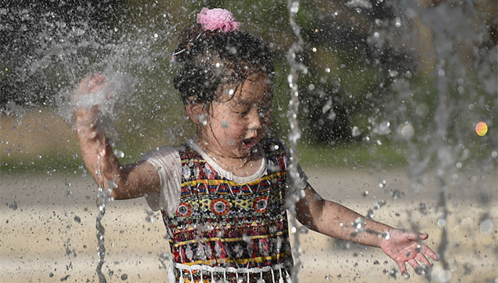 闷热,高温,局地可达40℃
