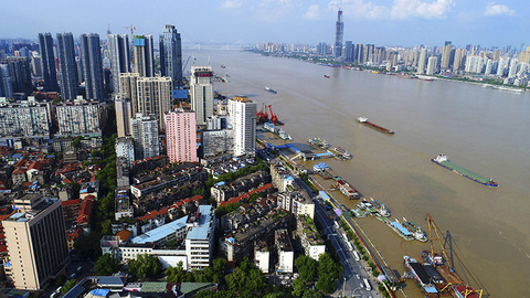 【共舞长江经济带】迈入全球内河第一方阵 武汉要建“亿吨大港，千万标箱”