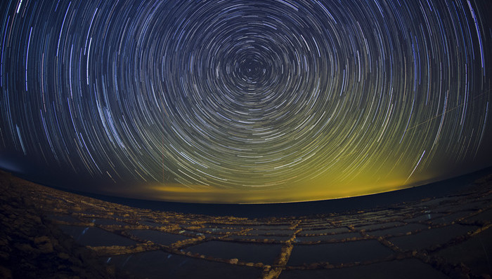 去哪儿,出境游,极光,日全食