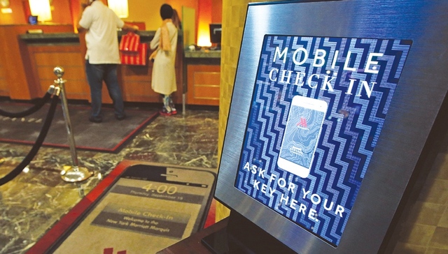 智能手机诞生20多年了 酒店现在才想起追赶潮流