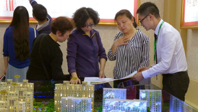 统计局：6月份一二线城市房价同比涨幅继续回落