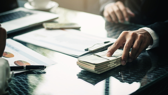 天安财险；发债；现金流风险