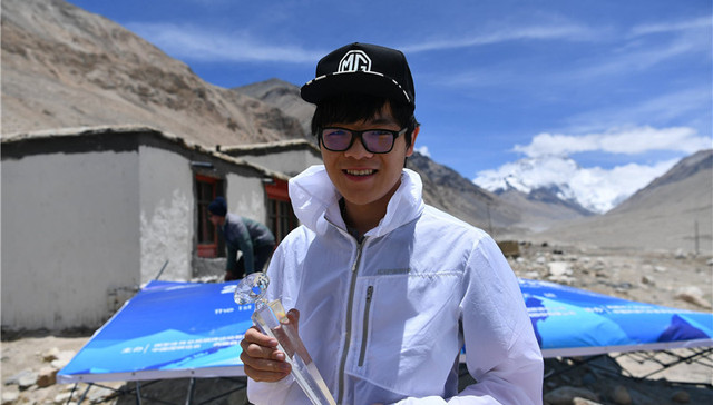 【体育明星日常】柯洁“求败”玩出新花样 卡萨诺一天内退役又复出