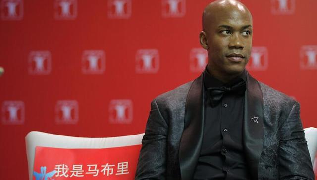 【体育晚报】骑士全联盟薪水最高 马布里留守京城签约北控