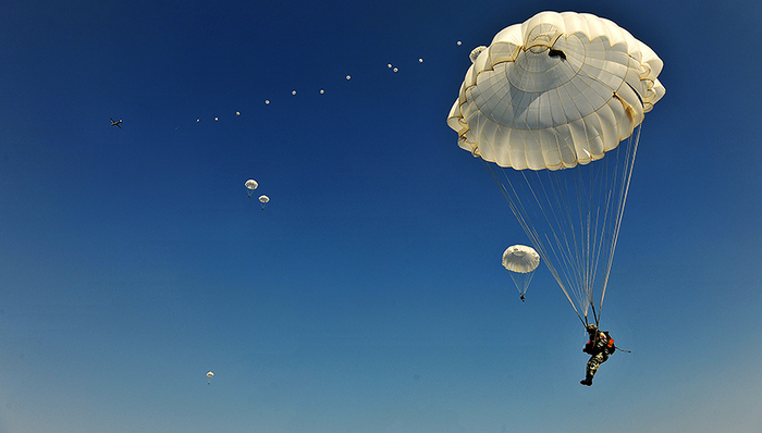 政委,网络媒体,国防,特种作战,夙夜在公,多面手,开炮,马宝川现象,枪王,破障