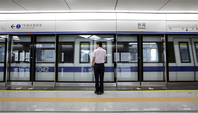 深圳地铁,公共安全,乘客晕倒