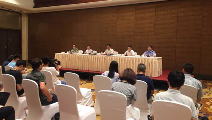 医院,爆燃事故,事故原因,死者身份,事故隐患,事故调查,事故情况,事故现场,事故发生,店铺