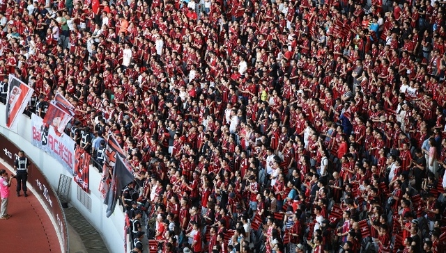 国际冠军杯：AC米兰4-0横扫拜仁 观赛人数创历史之最