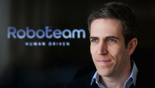 Yossi,人口红利,人机交互系统,WhatsApp,temi,创业公司,以色列空军,营收,Wolf