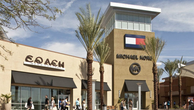 在美国实体经济大受挫之时 奥特莱斯可以从中幸免吗？